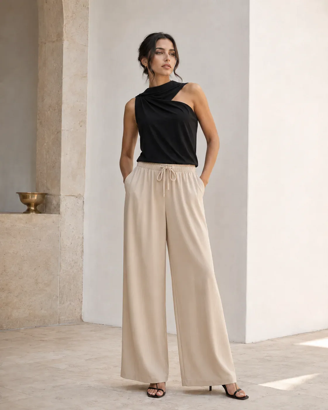 Look di ispirazione Nero e beige essenziale